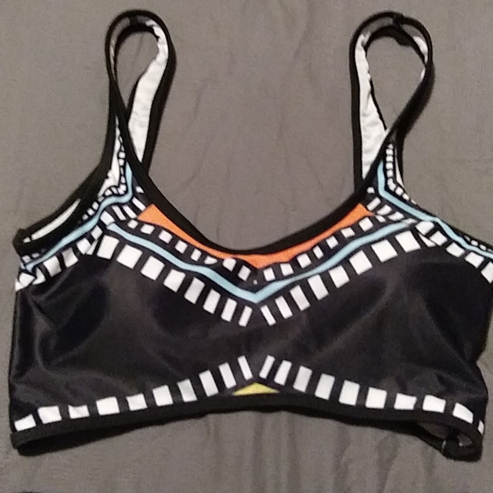 Swimsuit - Picture 2 of 4